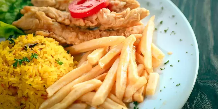 Almuerzo ejecutivo que consumen algunos trabajadores en Colombia. Almuerzo ejecutivo