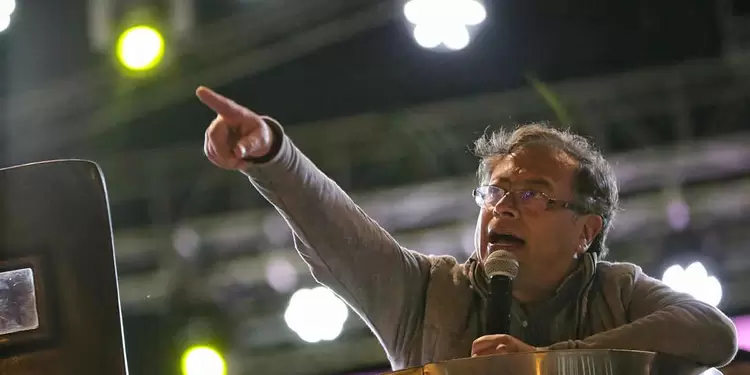 Gustavo Petro en evento público Gustavo Petro en evento público