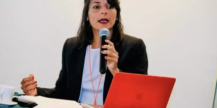 Irene Velez Minas