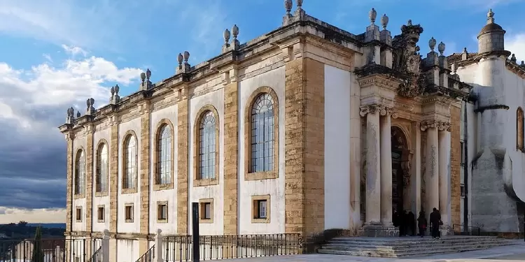 biblioteca joanina Biblioteca Joanina en Portugal
