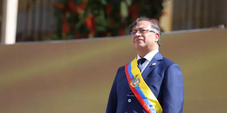 Gustavo Petro en su ceremonia de posesión como presidente Gustavo Petro en su ceremonia de posesión como presidente