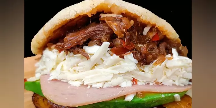 Arepa rellena