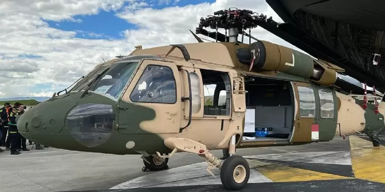 Estados Unidos dona 12 helicópteros a Colombia Estados Unidos dona 12 helicópteros a Colombia
