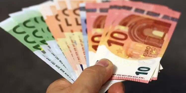 Euros Euros