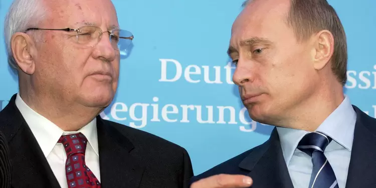 Mijaíl Gorbachov y Vladimir Putin