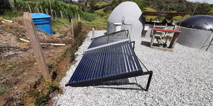 Granja usan excremento para generar energía