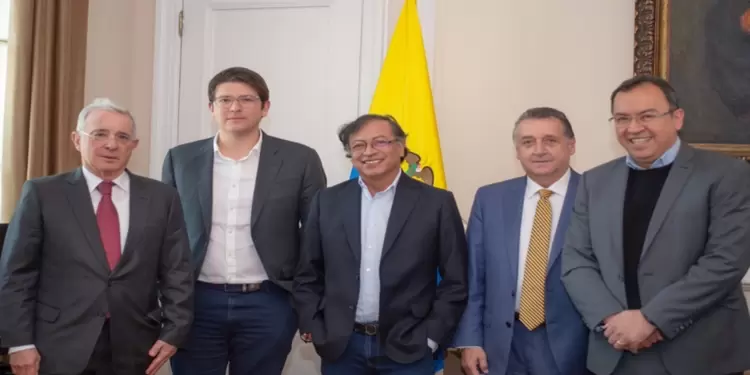 Reunión Petro- Uribe Reunión Petro- Uribe