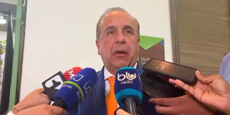 Guillermo Reyes, ministro de Transporte