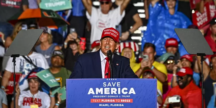 Donald Trump es investigado por un fiscal independiente. Donald Trump, líder de los Republicanos