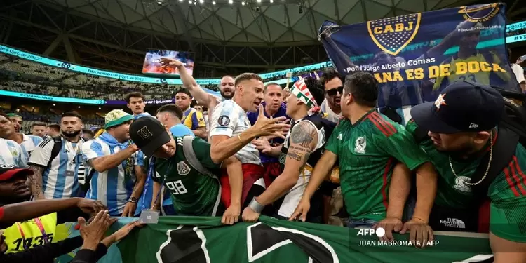 hinchas argentinos y mexicanos Hinchas Argentinos y Mexicanos
