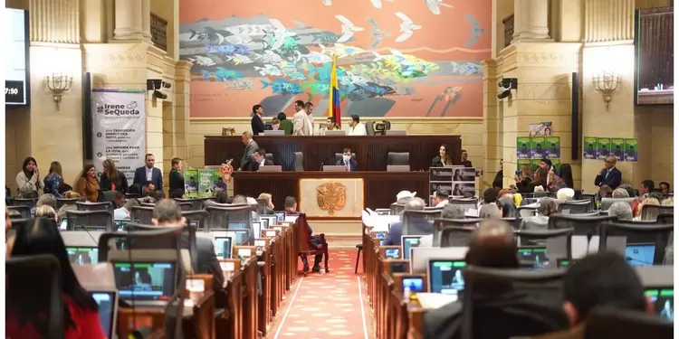 Moción de censura a MinMinas