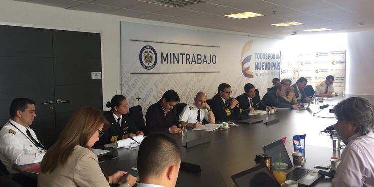 Avianca-LA-FM-@MintrabajoCol.jpg