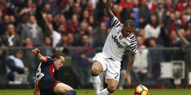 Dani-Alves-LAFm-AFP1.jpg