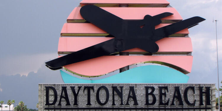 DaytonBeachAeropuertoEEUU1.jpg