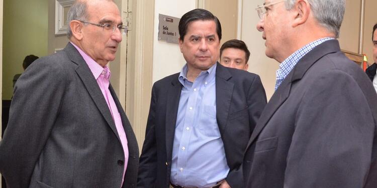 DelaCalle-Uribe-LAFm-Suministrada1.jpg