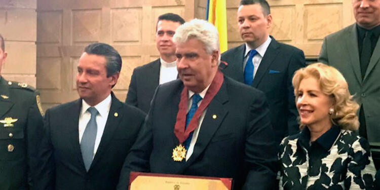 Doctor-Fernando-Molina.jpg