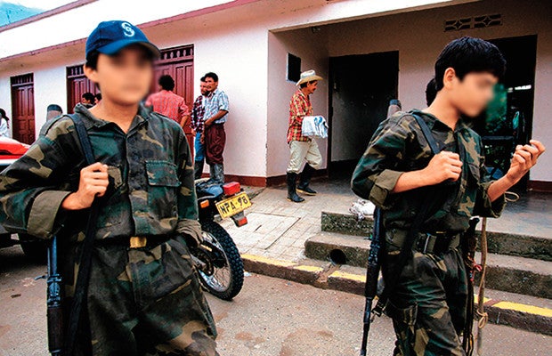 El reclutamiento de menores ha sido uno de los temas más álgidos que ha enfrentado la Farc tras los diálogos de paz.El reclutamiento de menores ha sido uno de los temas más álgidos en el conflicto