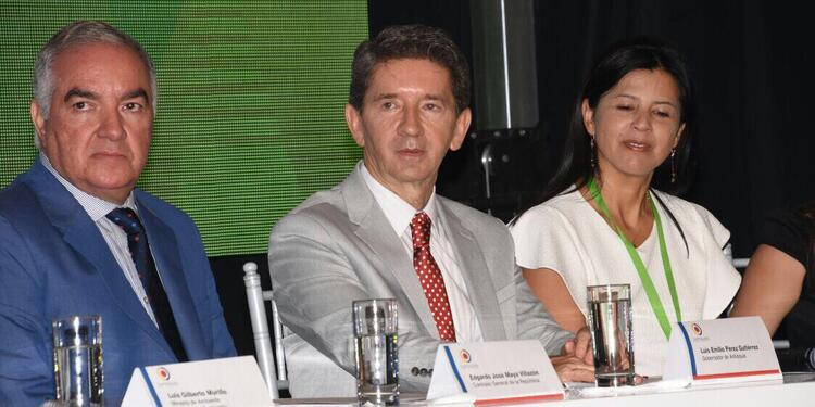 GOBERNADOR-Y-CONTRALOR.jpg