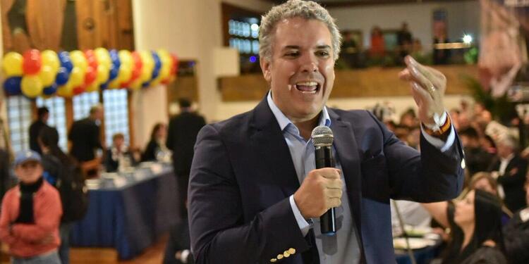 Iván-Duque-LA-FM-@CeDemocratico.jpg