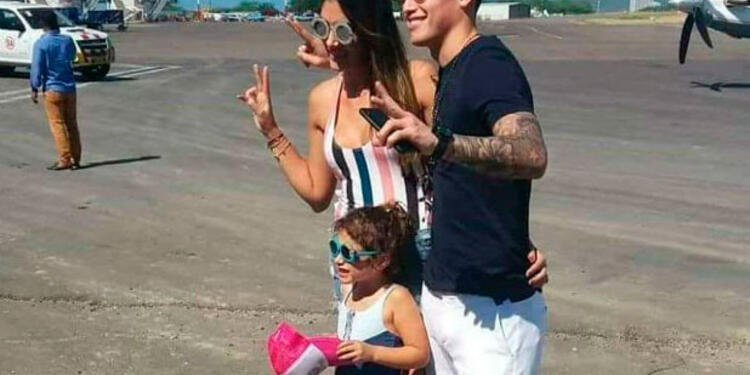 James-y-Daniela-@drodriguezzfans.jpg