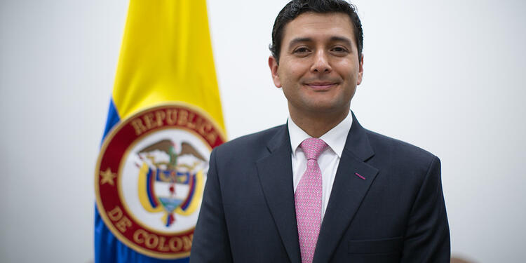 JorgeCastañoSuperFinancieroCOLPRENSALAFM1.jpg