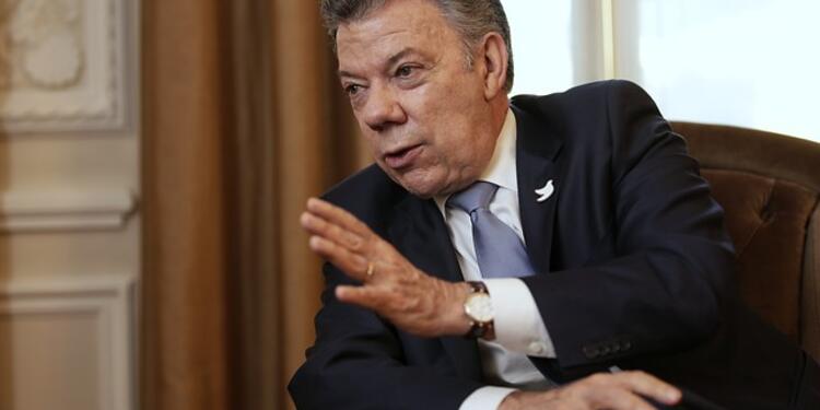 Juan-Manuel-Santos-Colprensa-Luisa-González.jpg