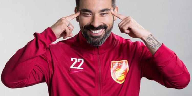 LavezziFotoChina1.jpg