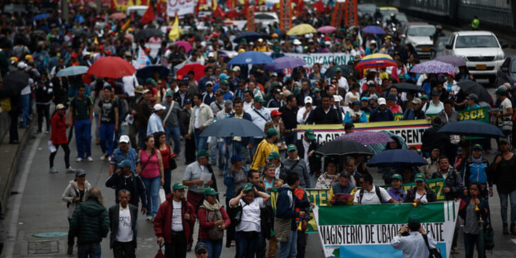 Marchas-lafm-colprensa.jpg