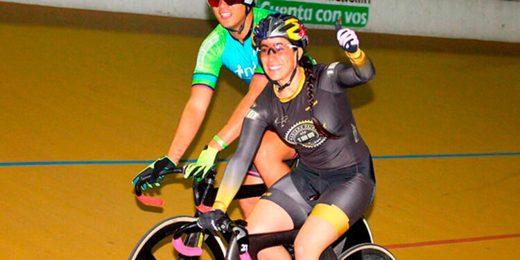 MarianaPajonciclismodepista.jpg