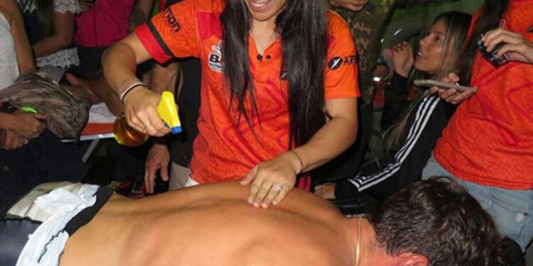 MarianaRigobertoMasaje1.jpg