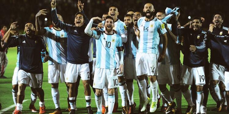 MessiArgentinaQualiFOTOOFICIAL1.jpg