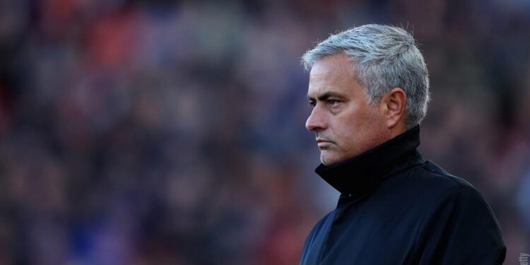 MourinhoOficialUnited-960x500-1.jpg