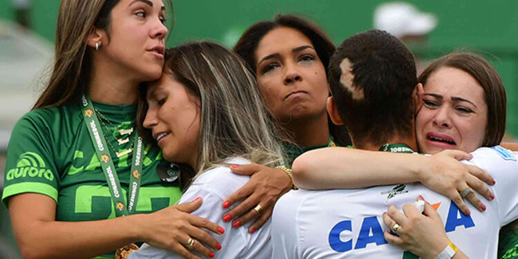 MujeresChapecoenseRefAFP.jpg
