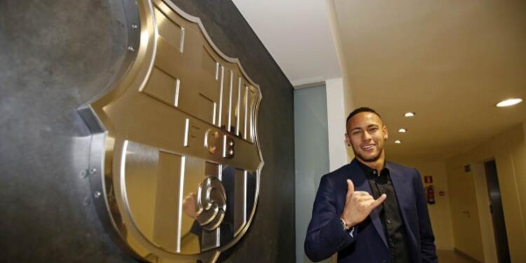 NEYMARRENUEVABARCELONAOFICIAL1.jpg