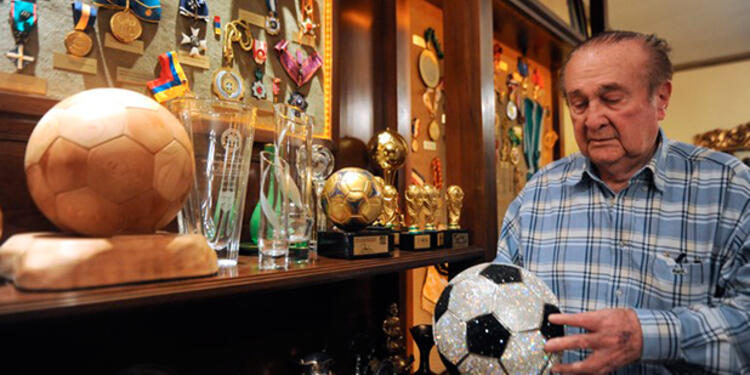 Nicolás Leoz, expresidente de la Confederación Sudamericana de Fútbol NicolasLeozafp.jpg