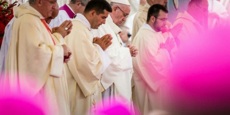 PAPAFRANCISCOAFPLAFM1.jpg