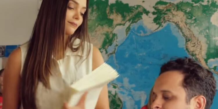 PeliColombianaRegresoaClase1.jpg