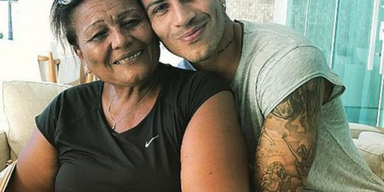PetaMadredePaoloGuerreroFOTOINSTAGRAM1.jpg