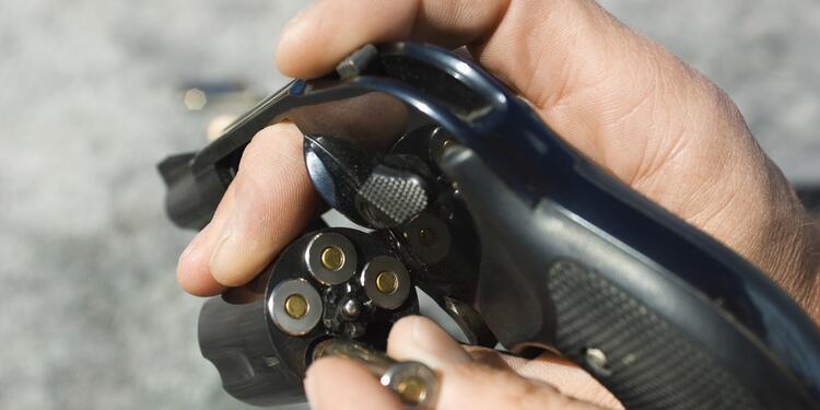 Pistola-1-Ingimage.jpg
