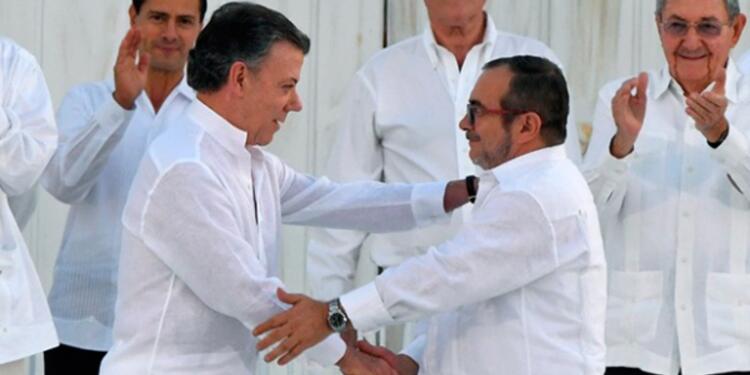 Santos-Timochenco-AFP.jpg