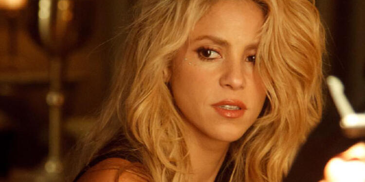 Shakira-dorado.jpg