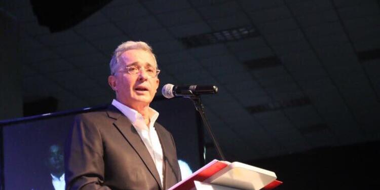 Uribe-cuenta-OFICIAL.jpg