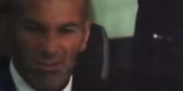 ZIDANEBUSMADRID1.jpg