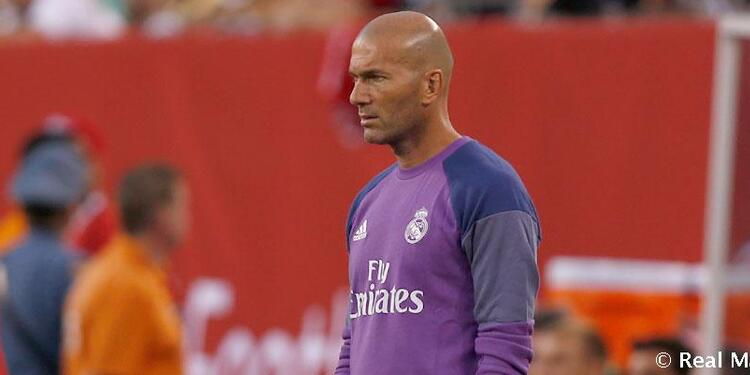 ZIDANEREALMADRIDTWITTEROFICIALLAFM1.jpg