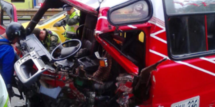 accidente-medellin-@DeBalbinV.jpg