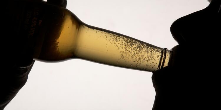 Consumo de alcohol alcohol-ingimage.jpg