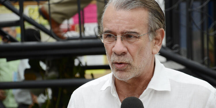 eduardoveranofotooficial1.jpg
