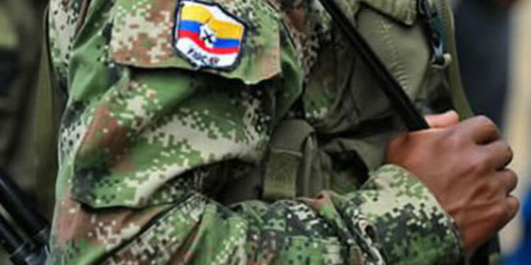 farc-con-uniforme-afp11.jpg