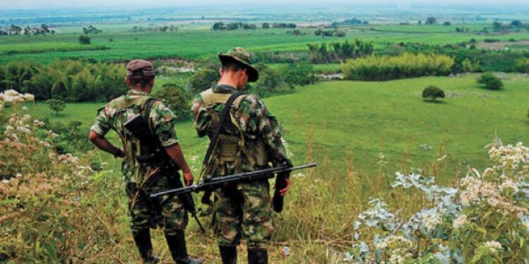 guerrilleros-farc-foto-afp_lrzima20130222_0002_3_1470744233_1470796828_1470972262.jpg