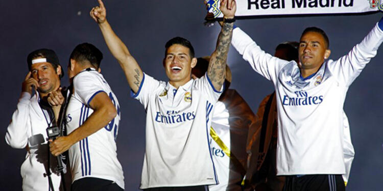 jameschampions12.jpg